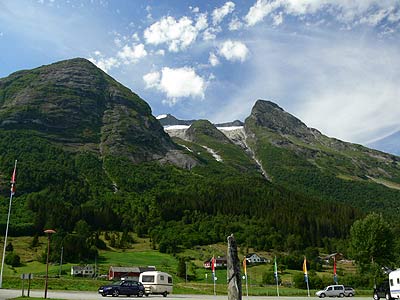 Gletscher oberhalb des Jostedalsbreen Nationalparksenter
