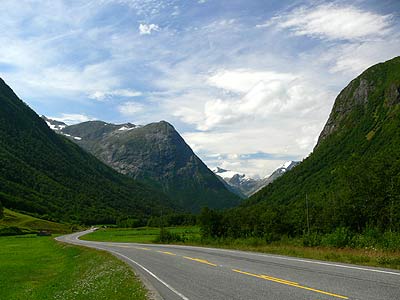 Straßen in die Berge