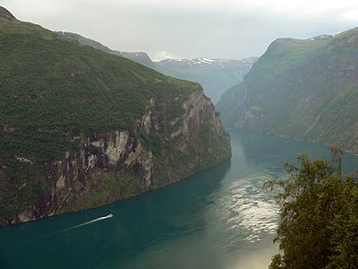 Fahre nach Hellesylt